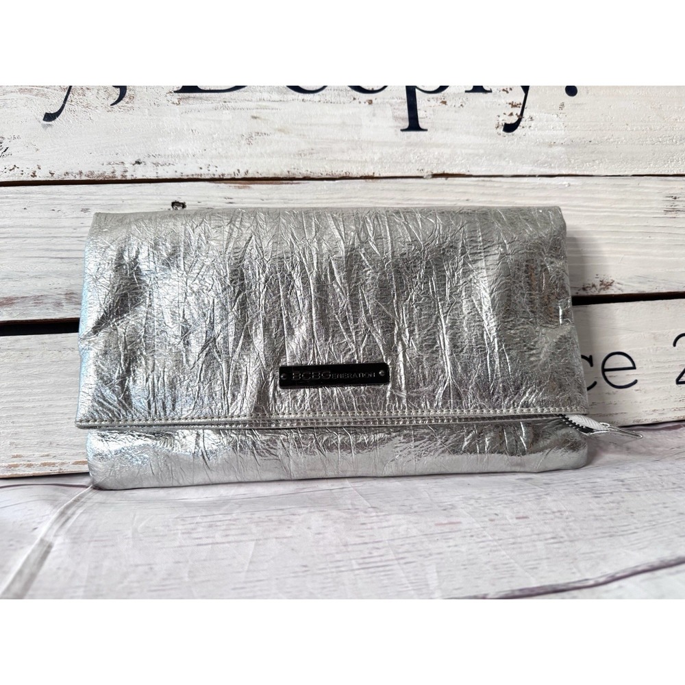 BCBG Generation Silver Metallic Crinkle Flip Clutch Evening Bag Magnetic Zip